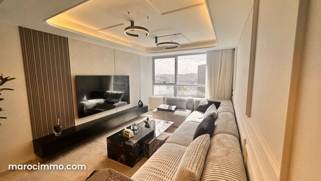 Vend appartement à Tanger City Center. 3 grandes pièces. Meublé — 2