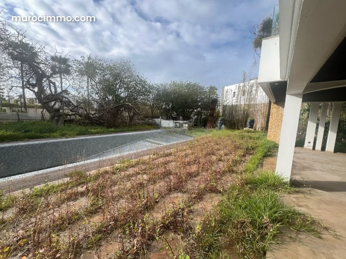 Villa 920 m² avec piscine et jardin à Anfa, Casablanca — Casablanca