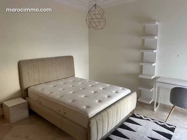 Paul Standing Apartment for Rent in Racine, 240m2 — 5