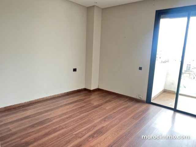 Appartement à louer à Bouskoura — 4