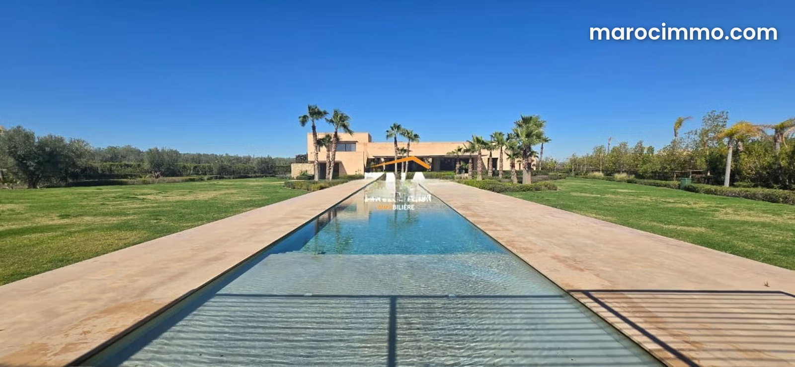 950 sqm Villa on 9,000 sqm of Grounds, Ouarzazate Road, Marrakech — Marrakesh