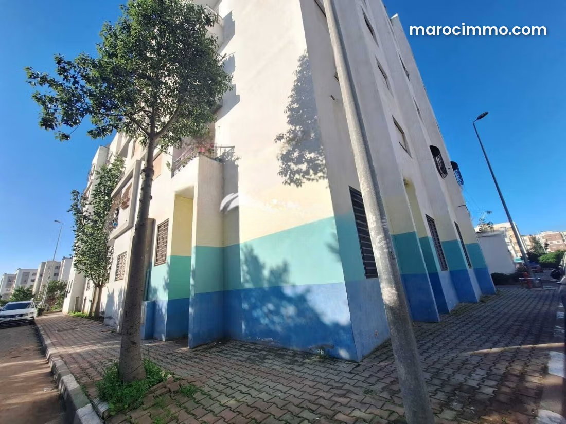 98 m² Commercial Premises in Bouskoura Victoria, Three Frontages — Bouskoura