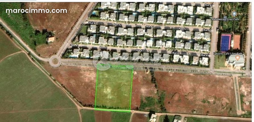 Terrain à vendre 10 021 m² Labissa Bouskoura