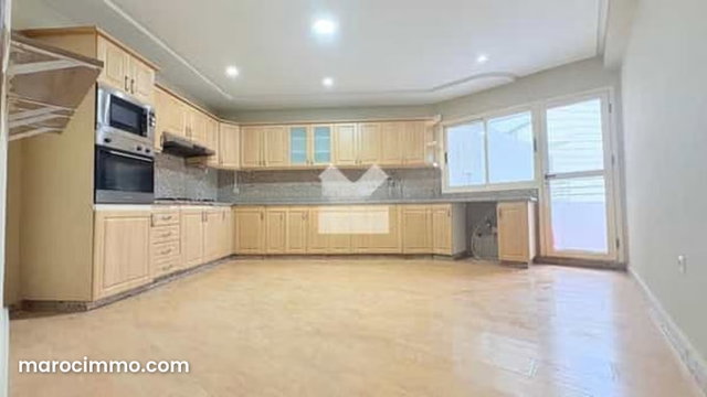 Appartement à Louer de 165.0 m² à Casablanca, Bourgogne Anfa — 4