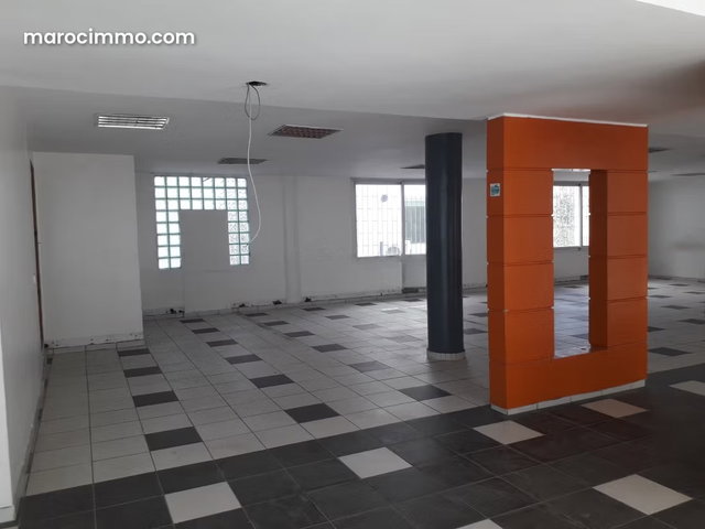 460 m² Office Space, Professional Building — 2