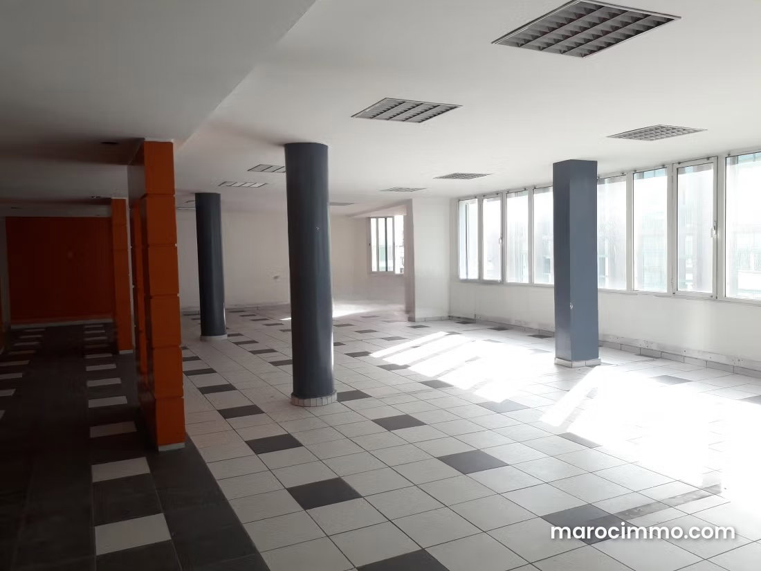Bureau 460 m² au Maarif, Casablanca avec parkings multiples — Casablanca