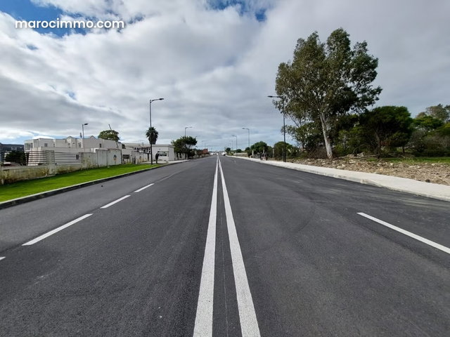 Beau Terrain 4000m2 Proche Marjane route de rabat — 3
