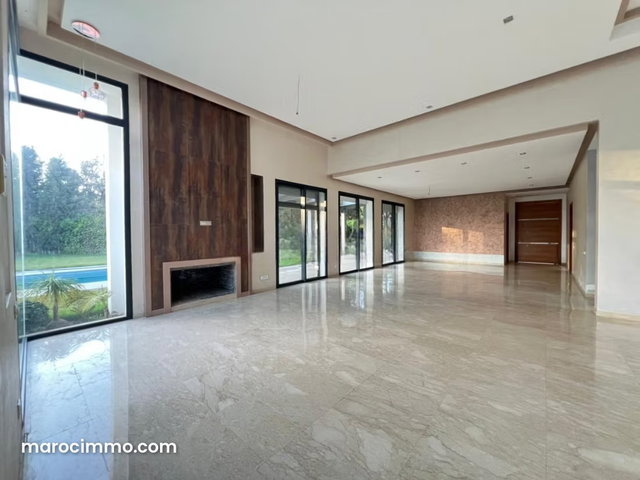 Isolated Villa for Rent in Ville Verte — 4