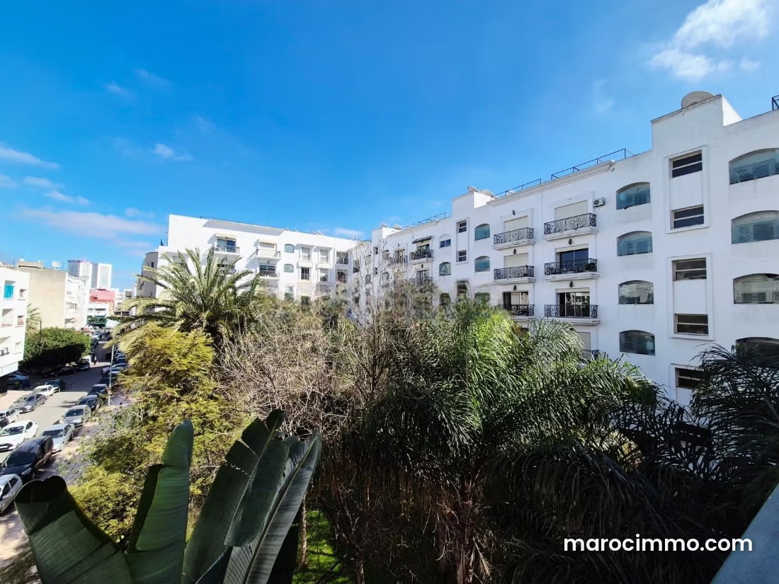 Two-Bedroom Apartment with Terrace in Maârif Extension, Casablanca — Casablanca