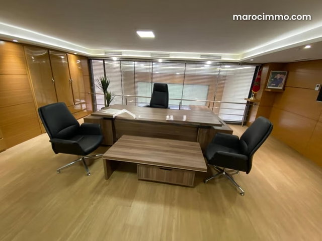 Local commercial de 260 m² à Casablanca — 4
