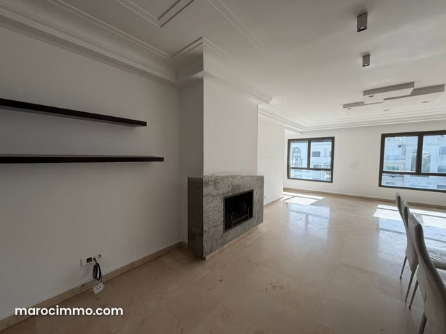 Family apartment renovated 200m² 3 bedrooms — 3
