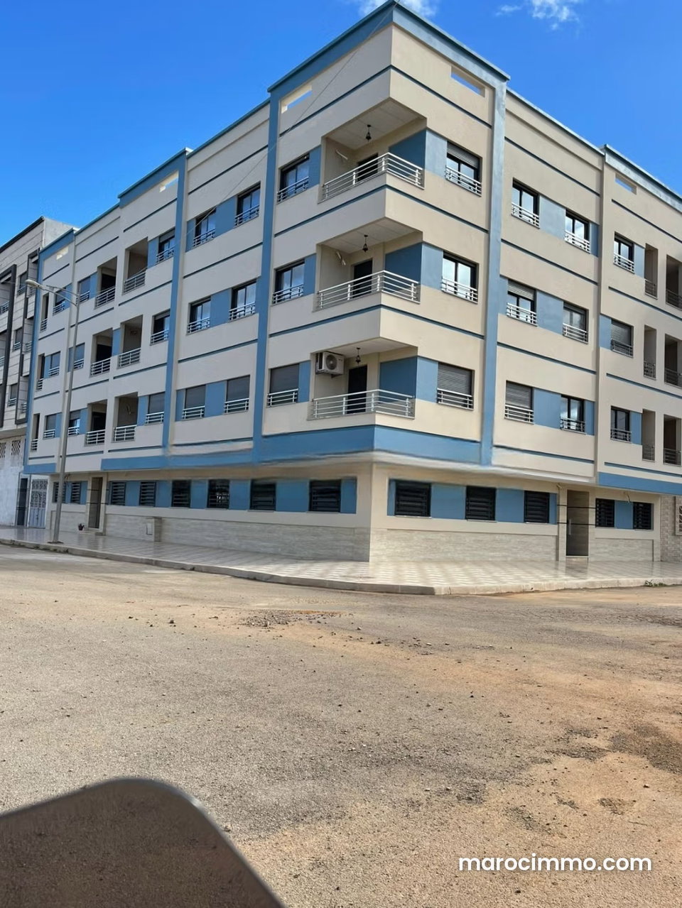 Appartement en vente à Saïdia. Surface totale 62 m². Salon traditionnel, antenne parabolique générale