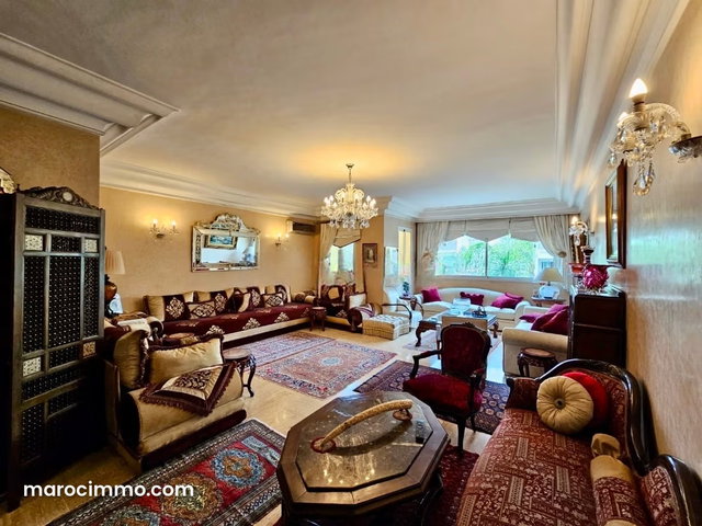 À VENDRE – Grand Appartement d’Exception — 4