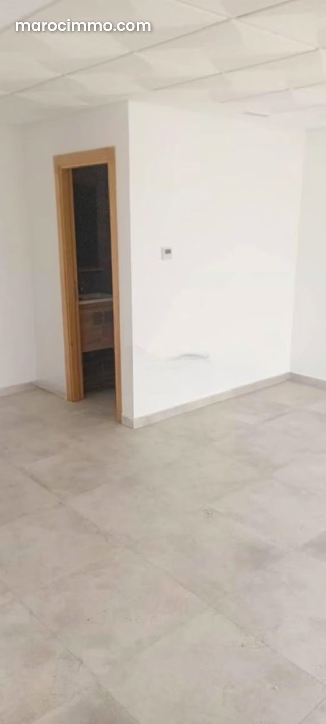 Bureau à louer 57 m² Roches Noires Casablanca — 2