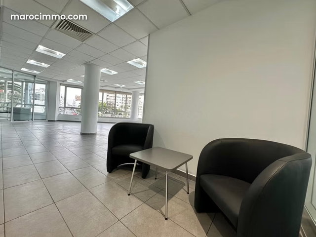 Bureau a la location a boulevard d'anfa 35000dh — 5