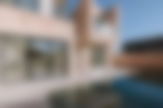 فيلا فاخرة مع مسبح للبيع بحي بوابات مراكش — 2