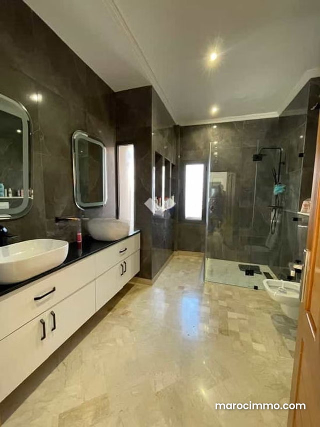 Villa à Vendre de 397.0 m² à Marrakech, Targa — 3