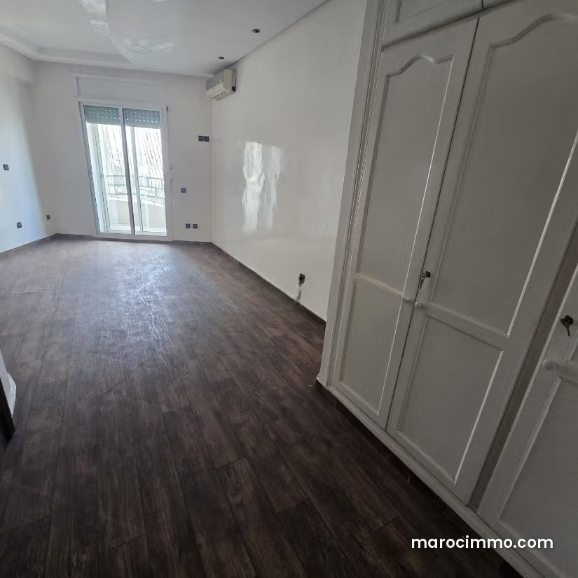 120 sqm apartment on the 5th floor in Derb Ghallef, Casablanca — Casablanca