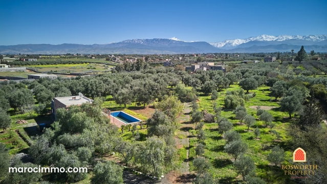 Terrain titré de 2,8 hectares et villa à Marrakech — 3