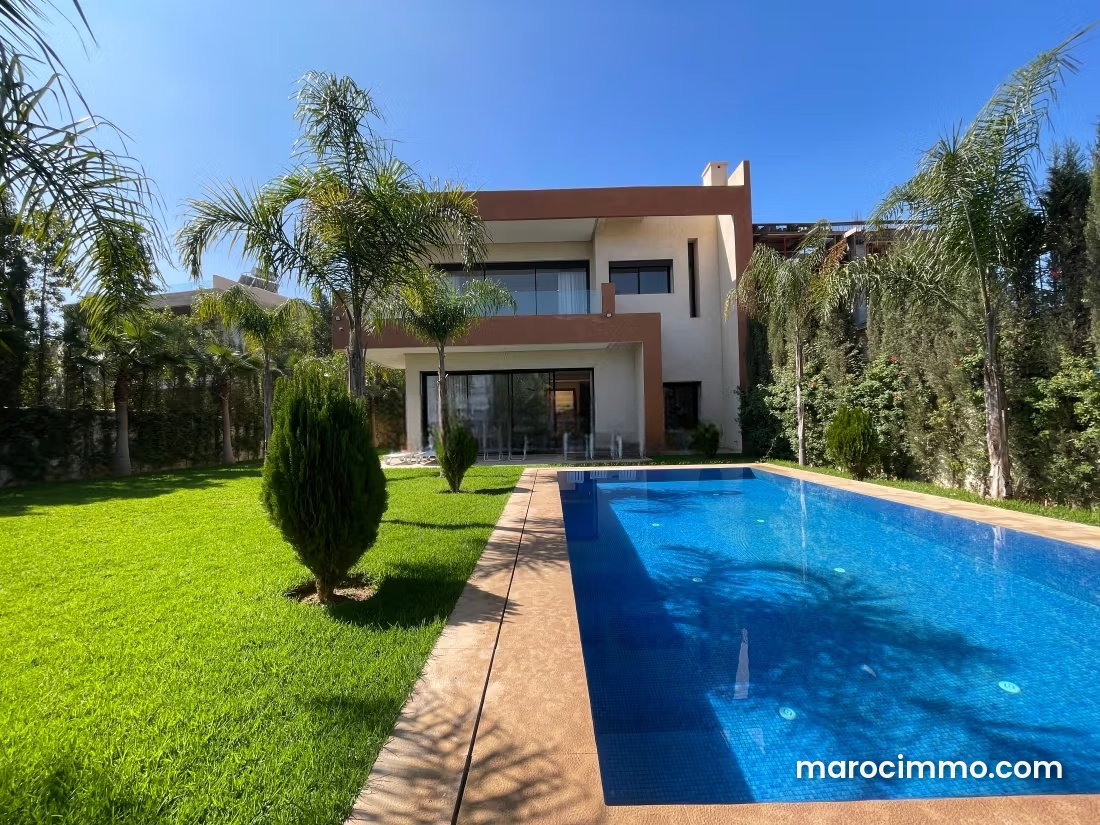 Villa de luxe à vendre, Route de Tahanaoute à Marrakech — Marrakech