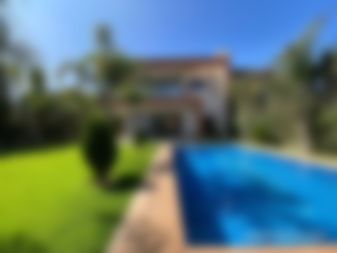 فيلا فاخرة مطلة على الجبال بطريق تحناوت في مراكش