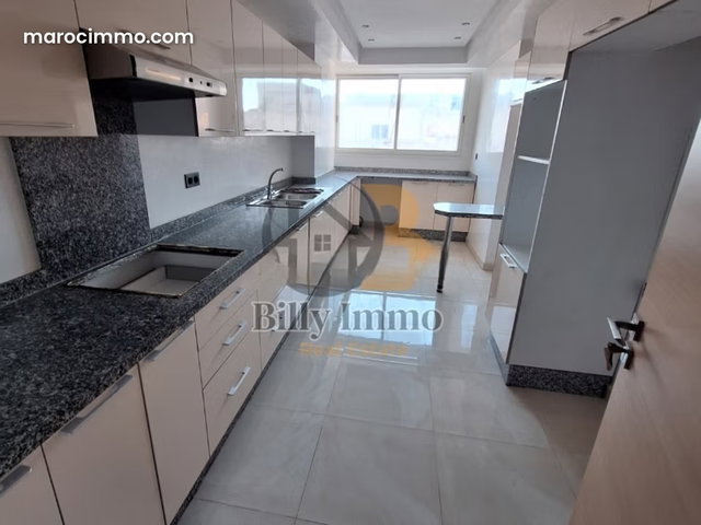 Apartment for Rent City Center 127m² — 4