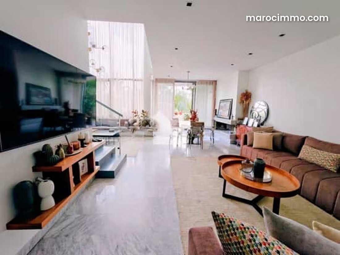 204 sqm Apartment in Ville Verte, Bouskoura, with Garden and Garage — Bouskoura