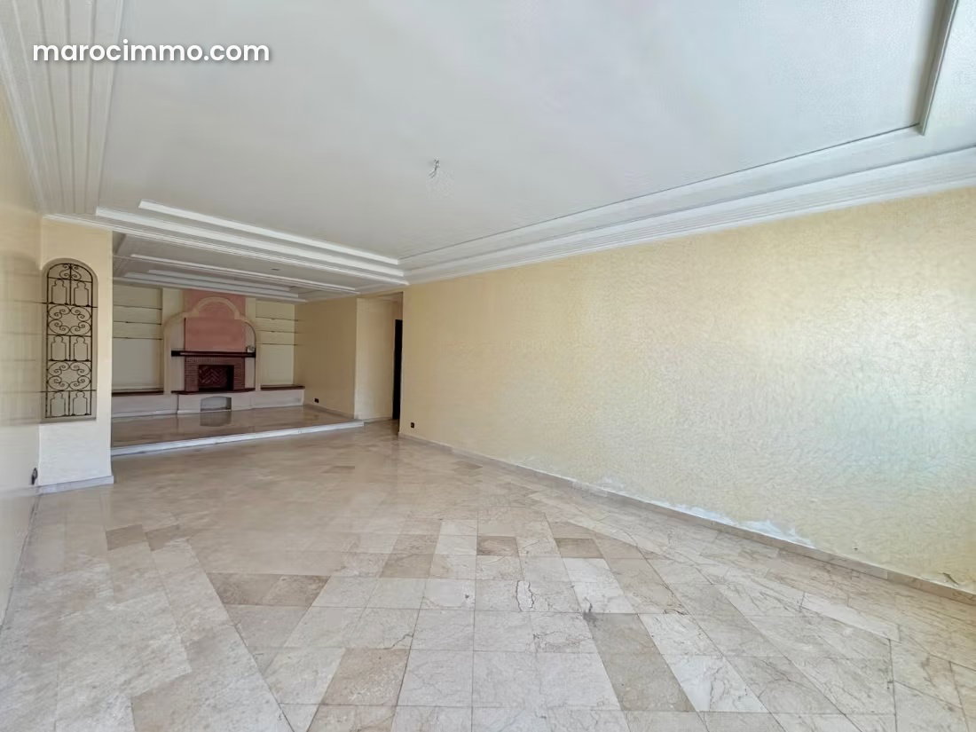 Appartement 160 m² avec terrasse, Quartier des Hôpitaux, Casablanca — Casablanca