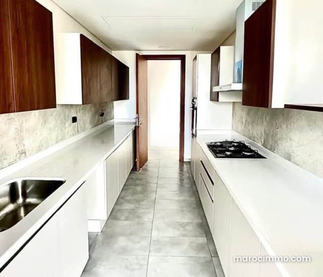 Superbe appartement de 3ch vide à louer à CFC — 4