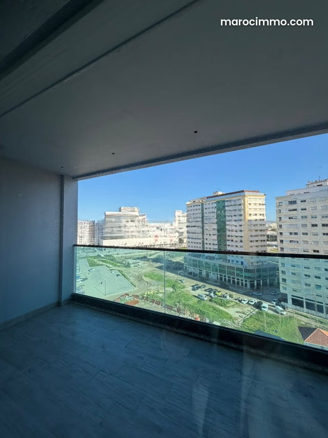 Luxury Apartment in Malabata — 2