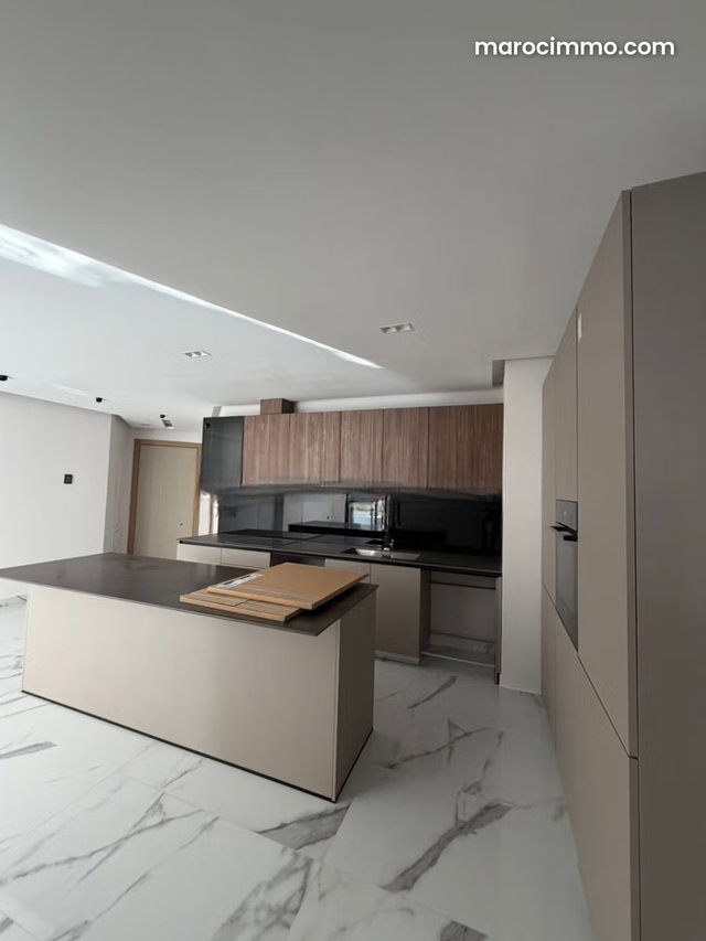 Luxury Apartment in Malabata — 5