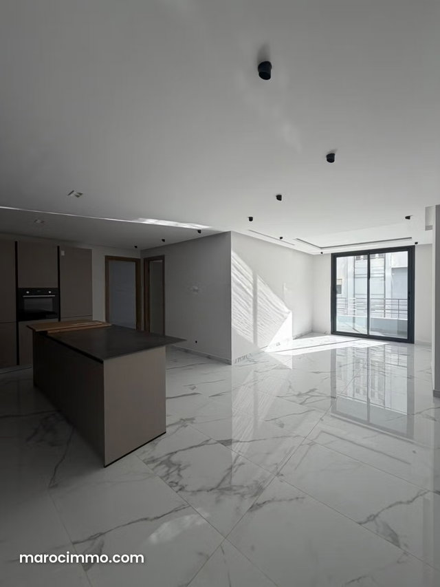 Luxury Apartment in Malabata — 4