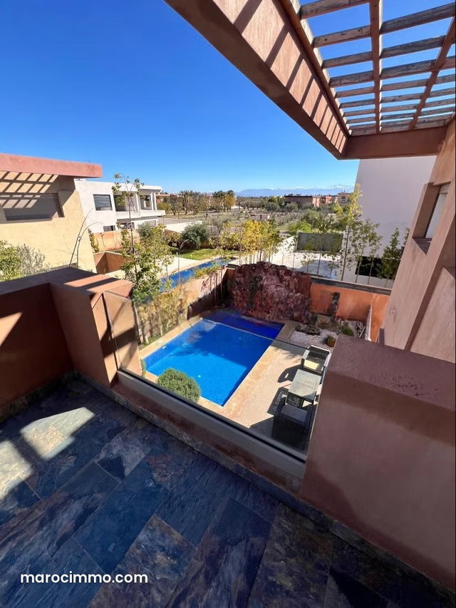 Villa de luxe à vendre à AKENZA Route de l'Ourika. Superficie 400 m² — 2