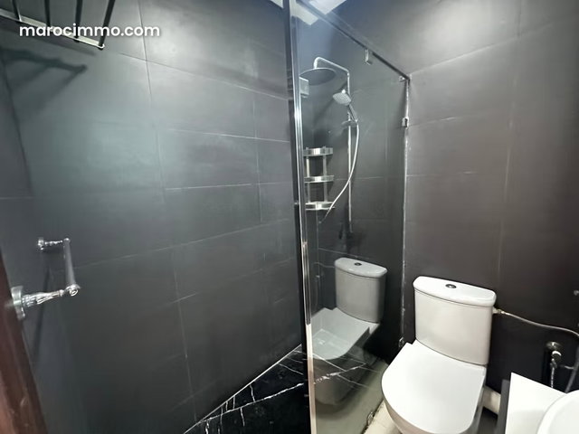 Superbe appartement 2 chambres à la location meublé et très ensoleillé — 5