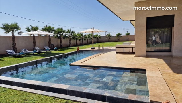 Villa à Vendre – Route d amzmiz Marrakech — 3