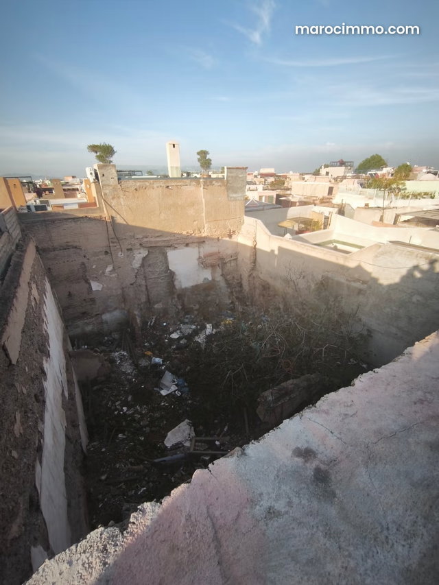 Terrain à la vente à Mouassine. Surface totale 220 m² — 2