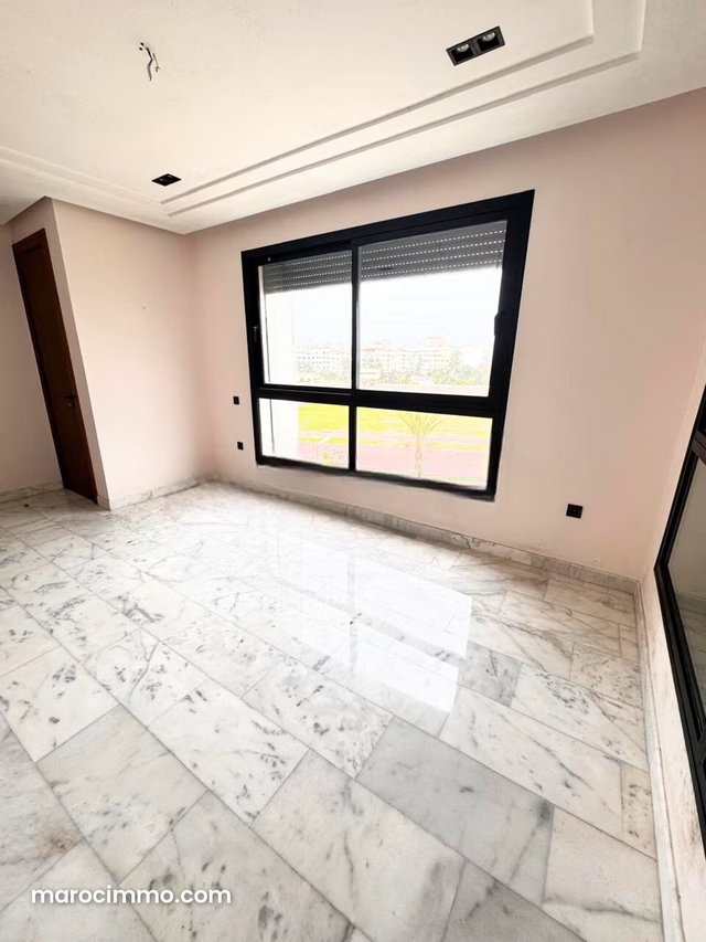 Moderne 2 chambres – sans vis a vis – bourgogne ouest / triangle d’or — 3