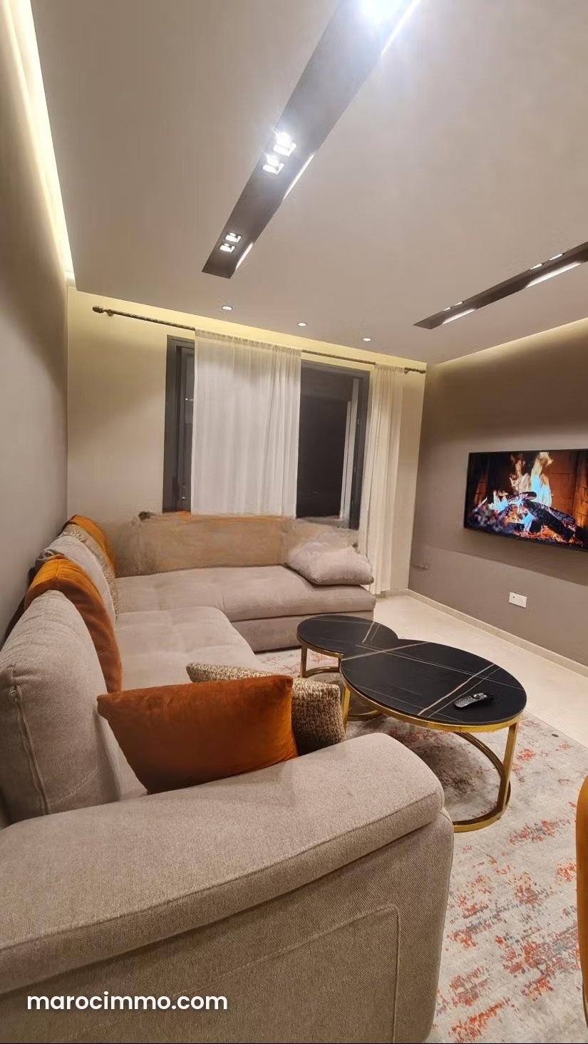 100 sqm Furnished Apartment with Terrace, Tanger City Center — Tangier