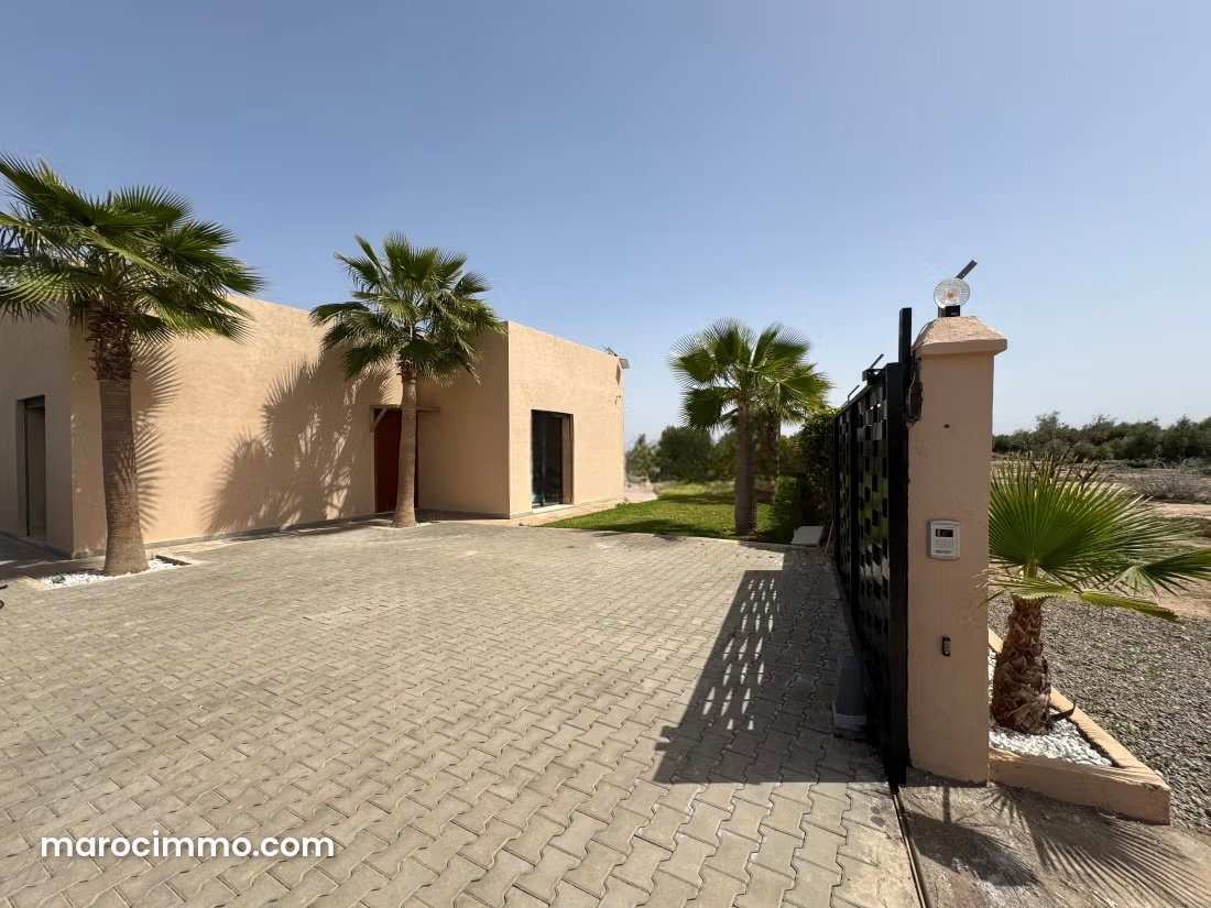 5-Suite Villa with Pool, Ouarzazate Road, Marrakech — Marrakesh