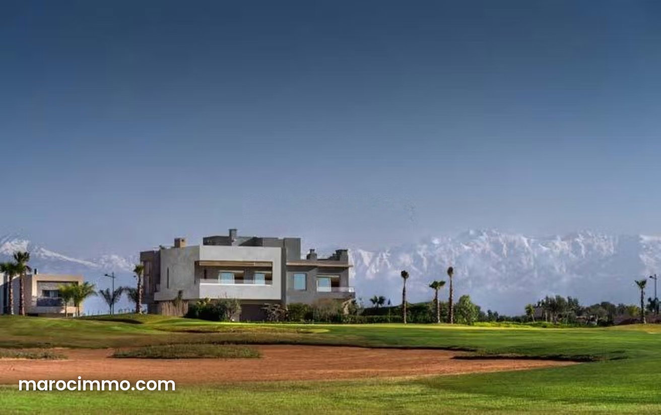 457 m² Golf-Front Plot on Marrakech's Route de Tahanaoute — Marrakesh