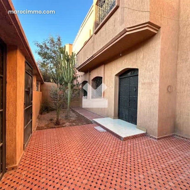 Villa à Louer de 239.0 m² à Marrakech, Daoudiat — 2