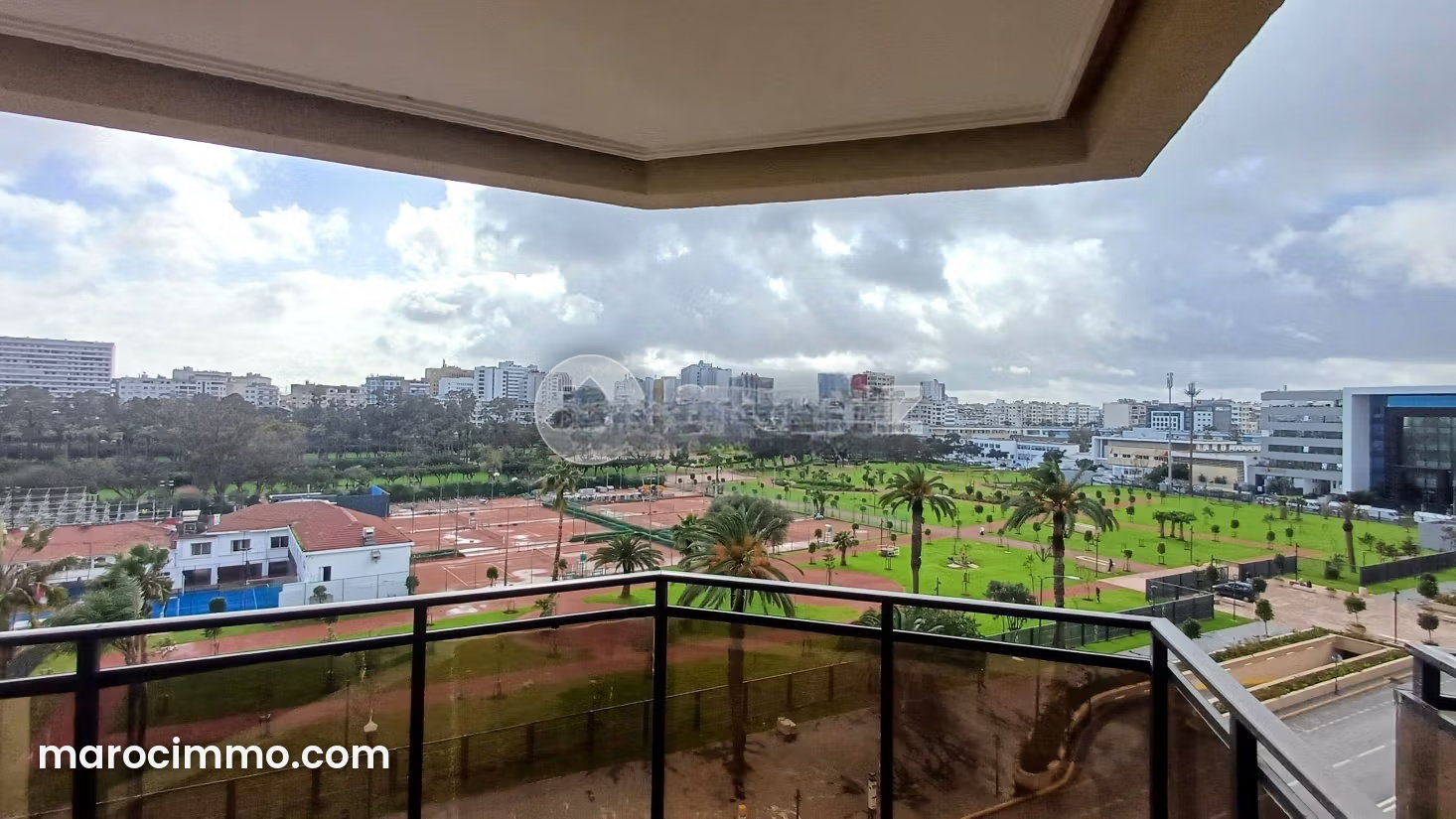 شقة فسيحة للإيجار بحي غوتييه في الدار البيضاء — الدار البيضاء