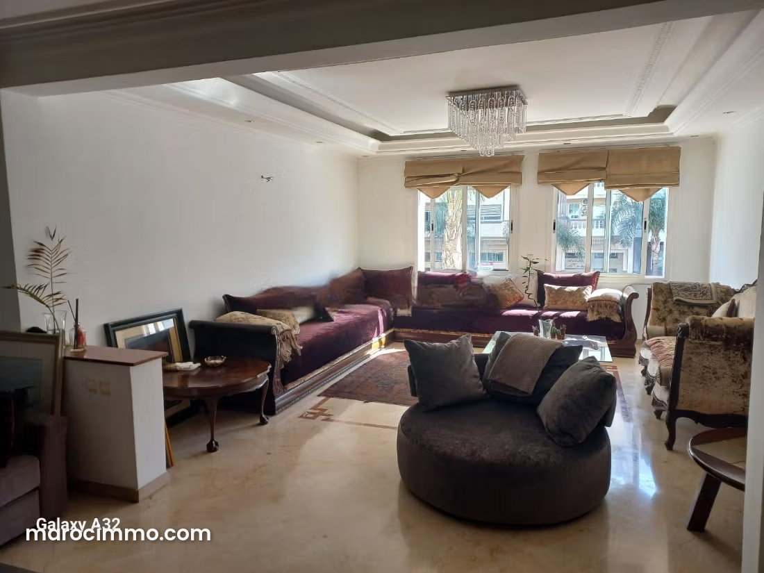 Appartement 231 m², 3 chambres, terrasse 50 m², Maarif, Casablanca — Casablanca