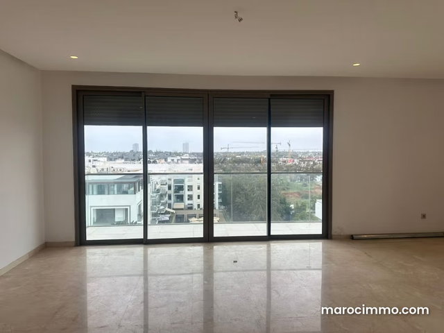 À Vendre: Superbe Penthouse à Souissi Orangerie — 5