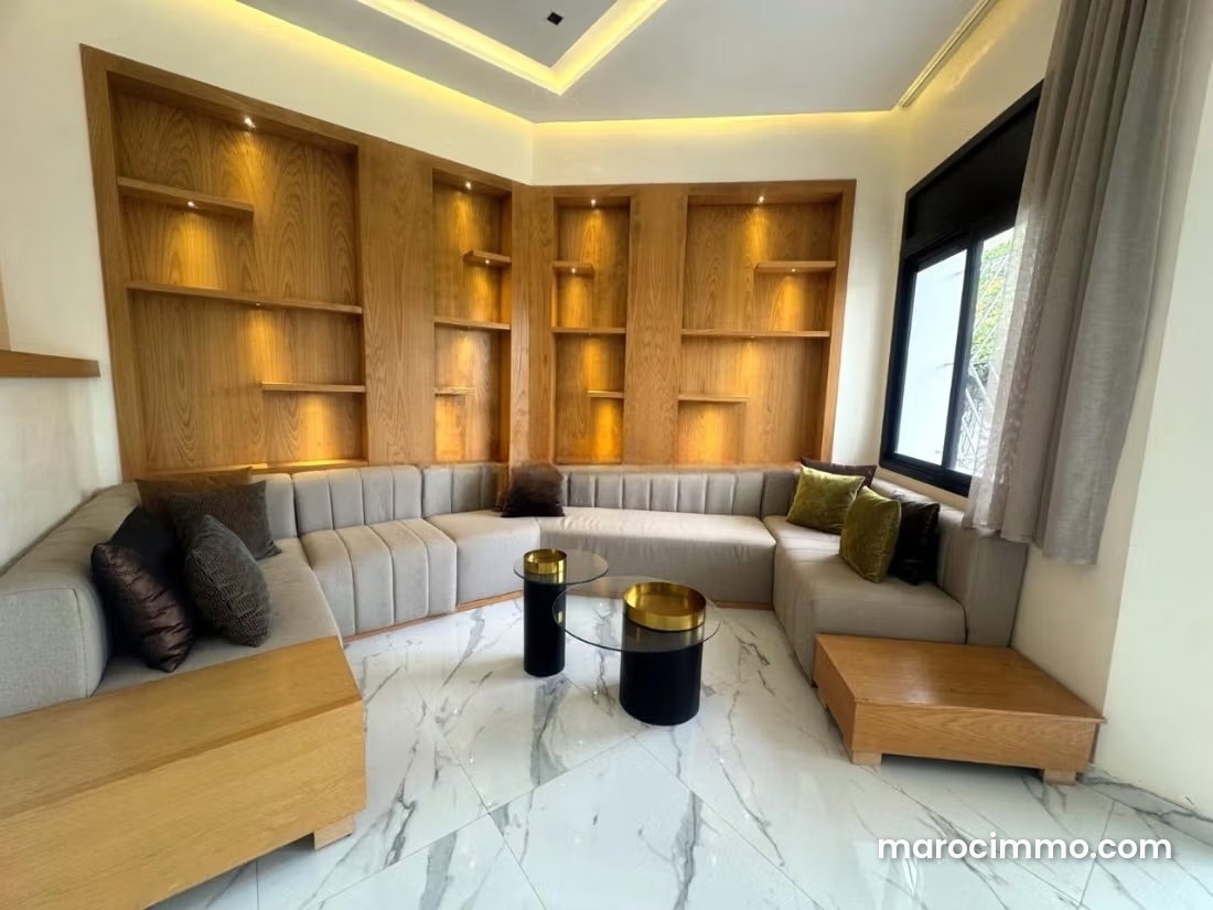 550 m² Villa with 7 Bedrooms for Rent, Hay Riad, Rabat — Rabat