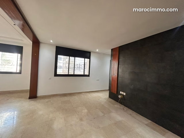 Appartement à l'achat à Riyad. 6 grandes pièces. Avec ascenseur et espace vert — 2