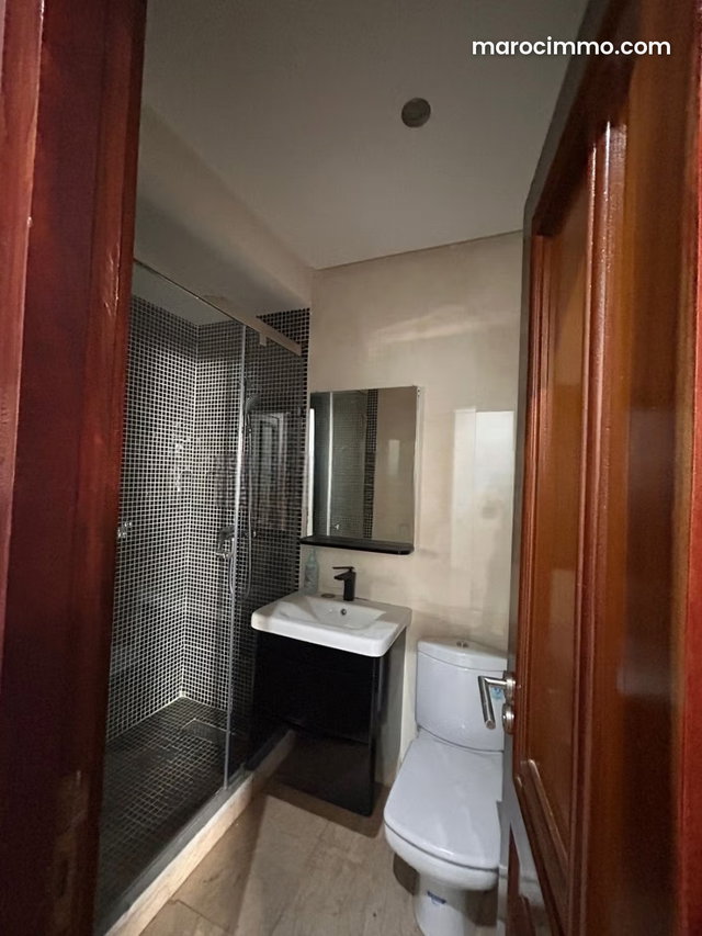 Appartement à l'achat à Riyad. 6 grandes pièces. Avec ascenseur et espace vert — 4