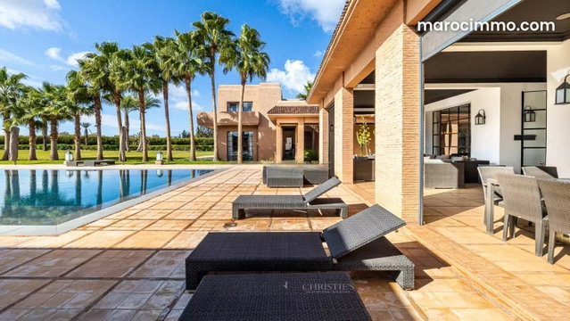 Exceptional villa on 2 hectares 9 bedrooms — 3