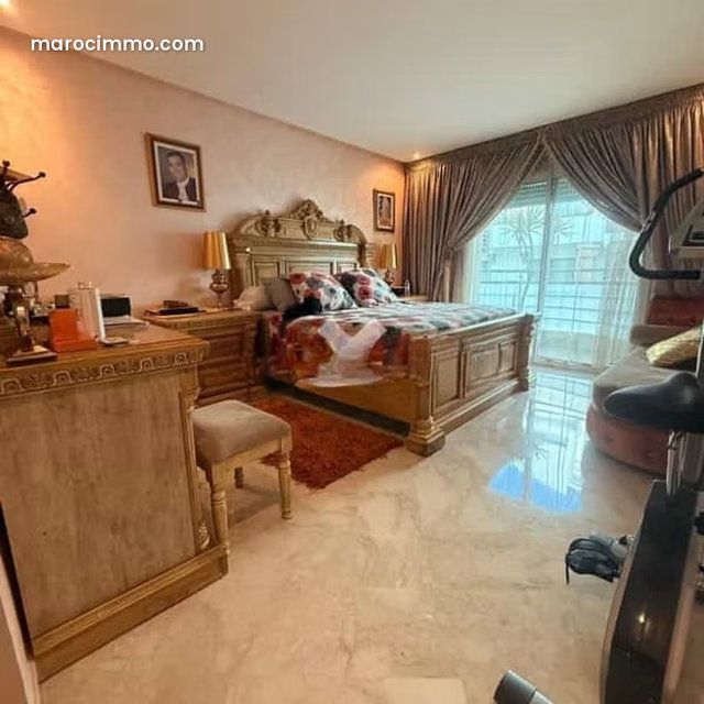 Appartement à Louer de 213.0 m² à Casablanca, Racine — 3