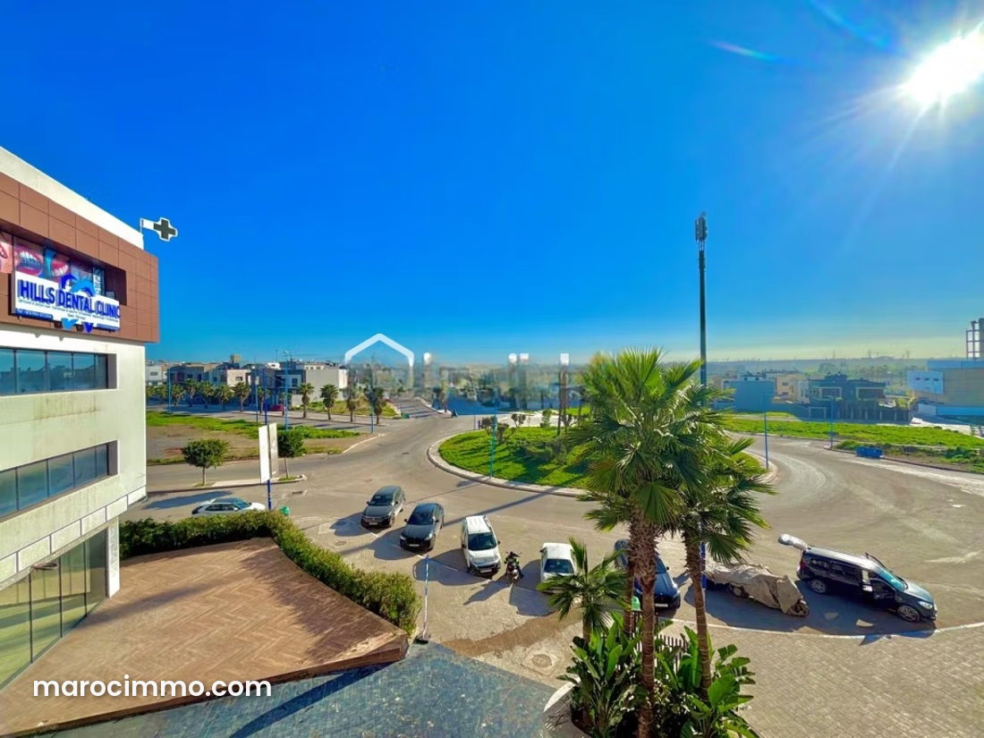 Bureau neuf avec terrasse à louer à Almaz Casablanca — Casablanca